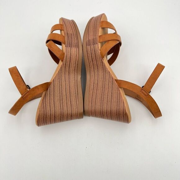 Women’s Bamboo Tan Luxy Cross Strap Wedge Size 8 - Picture 6 of 7